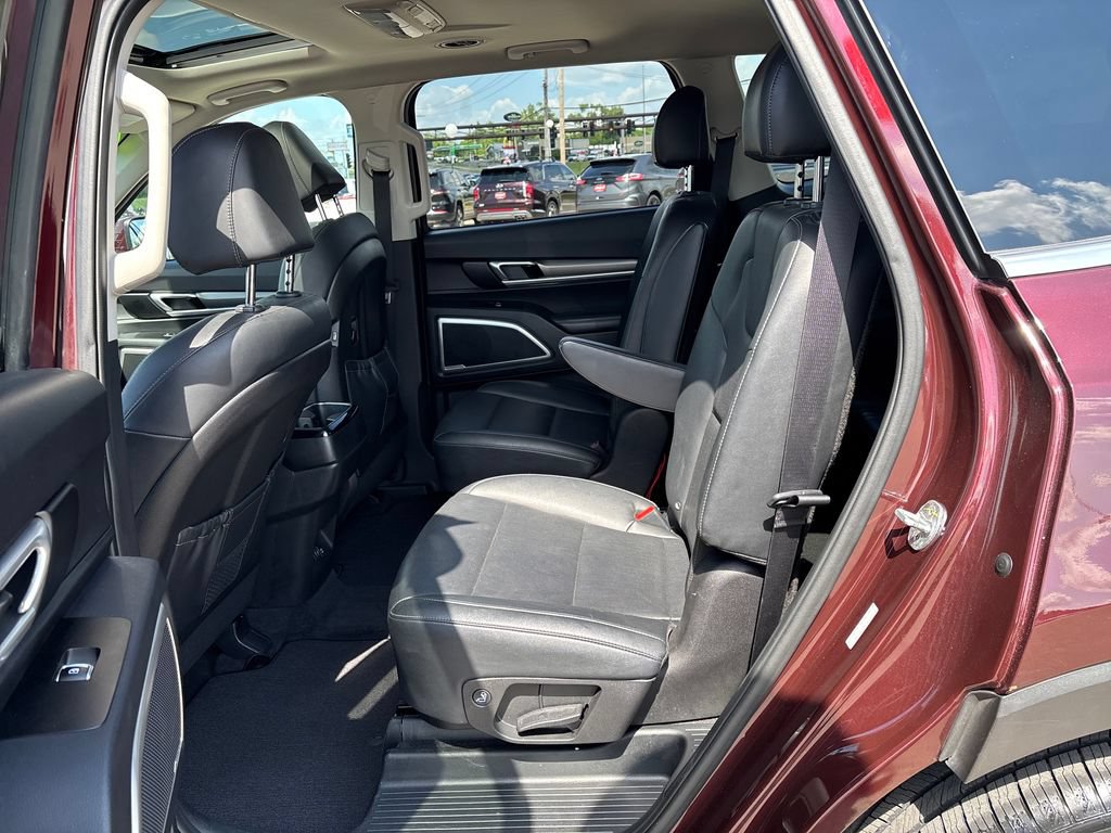 Used 2022 Kia Telluride S AWD/4WD image 29