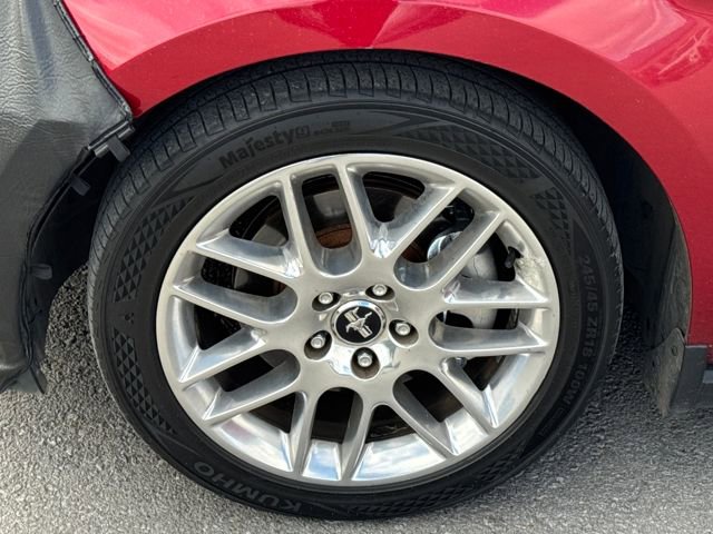 Used 2012 Ford Mustang Premium image 18