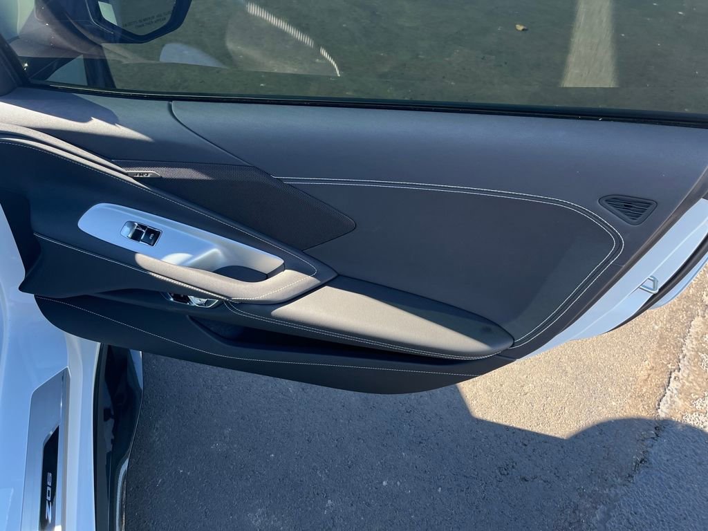 Used 2025 Chevrolet Corvette Z06 image 21