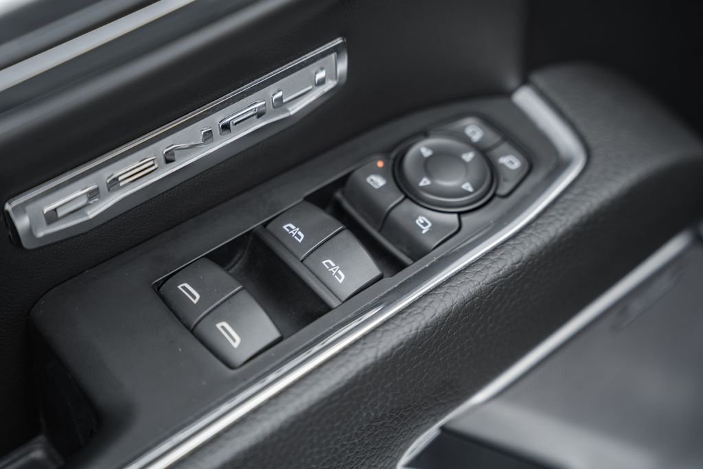 Used 2023 GMC Sierra 1500 Denali w/ Technology Package AWD/4WD image 50