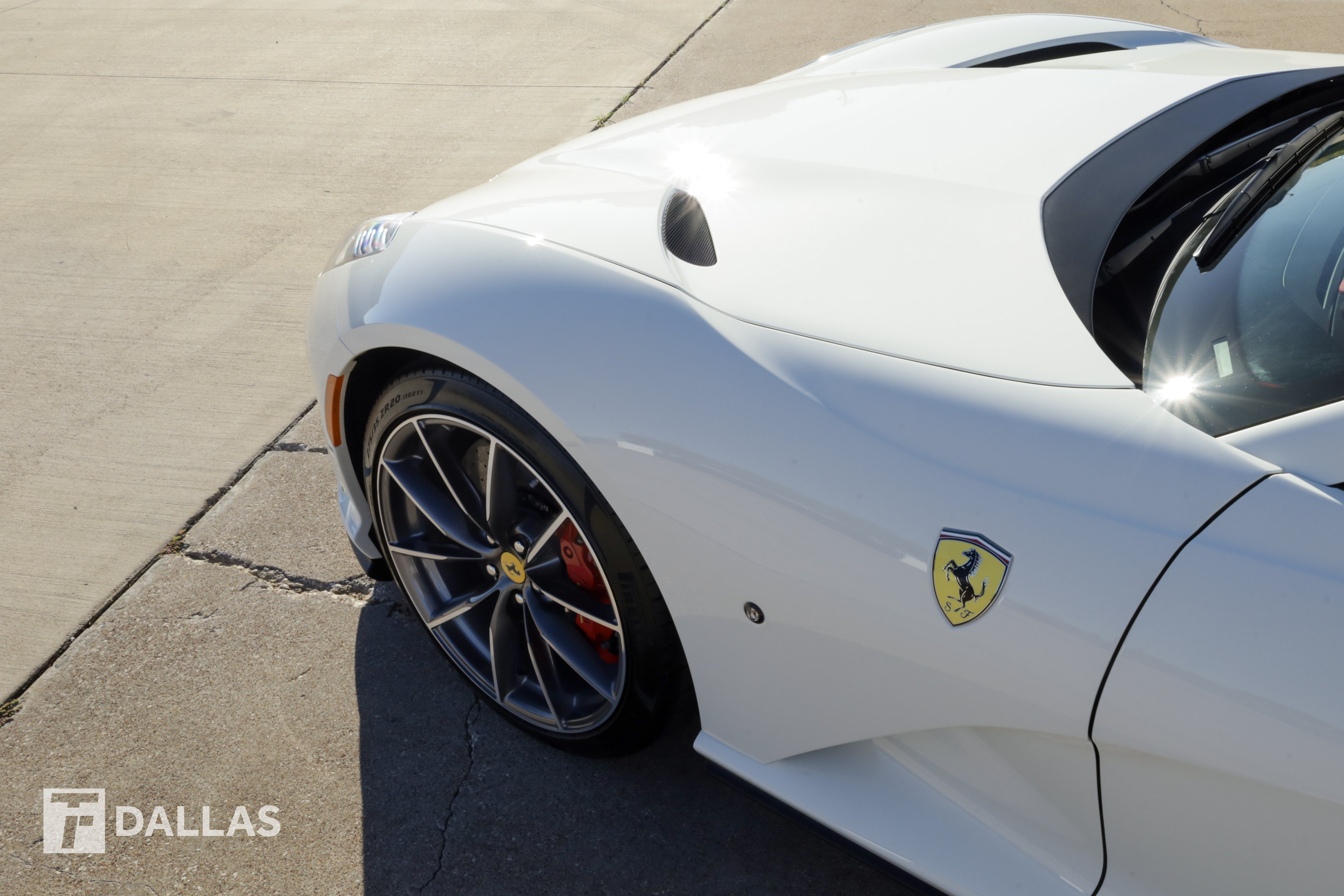 Used 2022 Ferrari 812 GTS RWD image 7