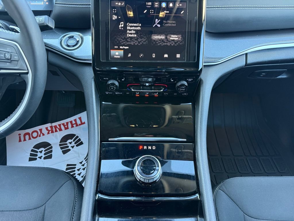 Used 2023 Jeep Grand Cherokee L Laredo w/ Luxury Tech Group I image 11