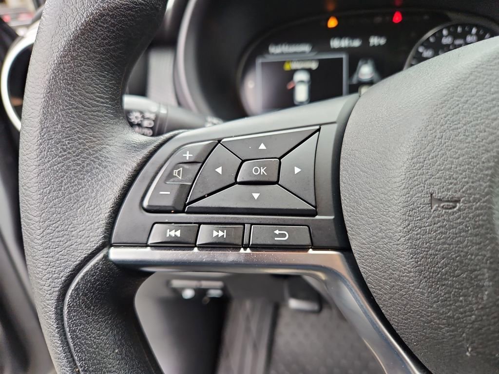 Used 2024 Nissan Kicks SV image 11