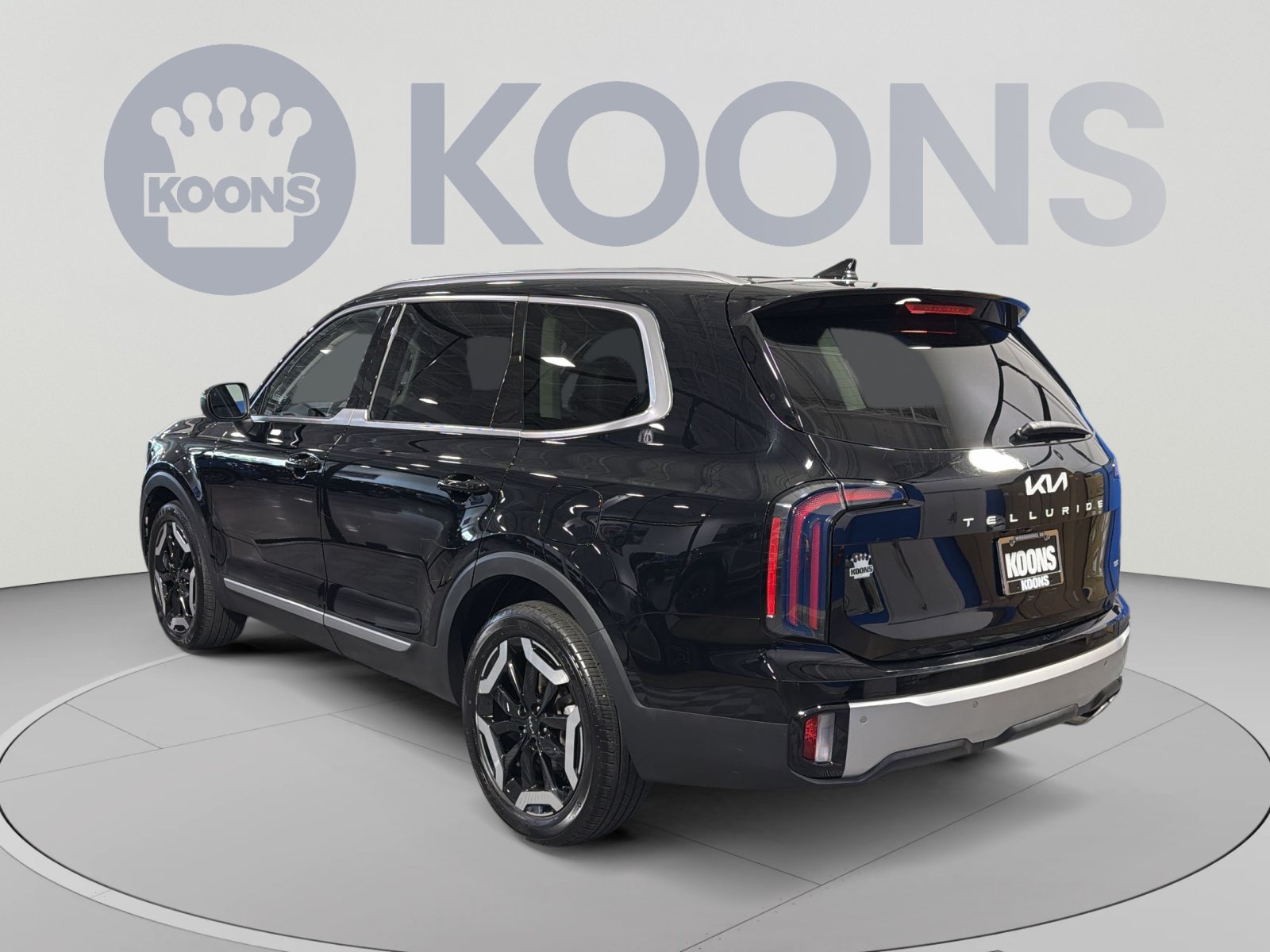 Used 2023 Kia Telluride EX AWD/4WD image 4