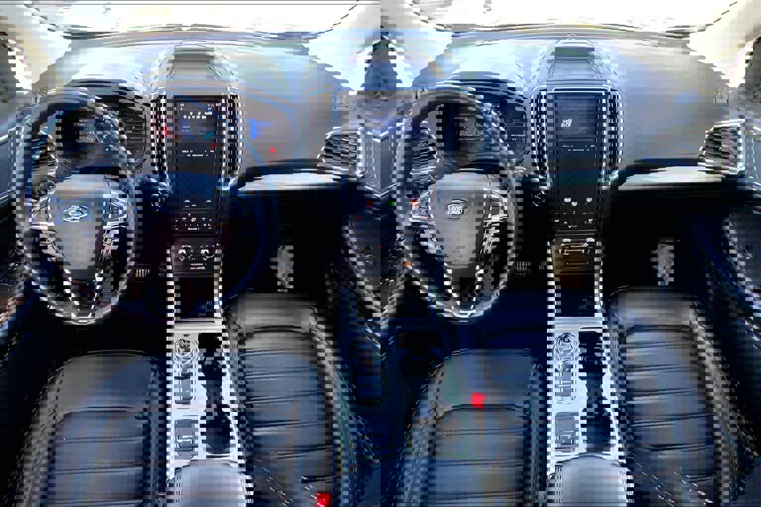 Used 2024 Ford Edge SEL w/ Convenience Package image 14