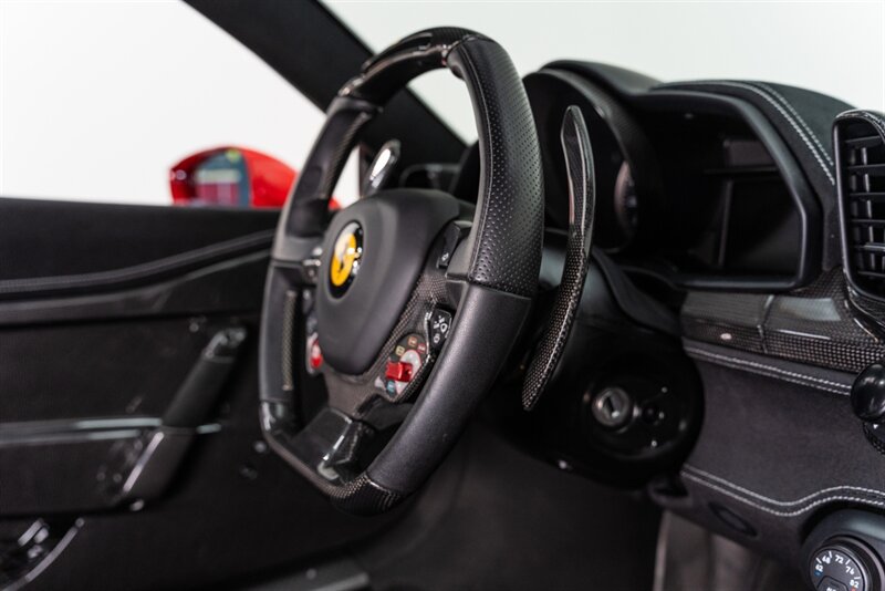 Used 2015 Ferrari 458 Speciale Coupe RWD image 73
