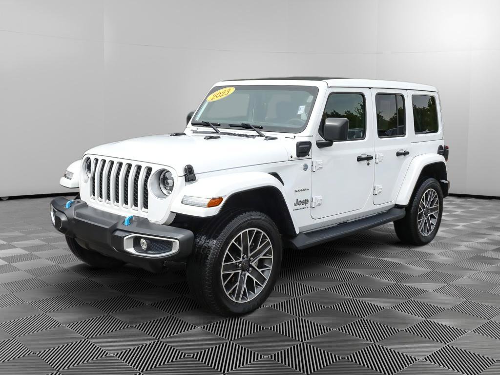 Used 2023 Jeep Wrangler Unlimited Sahara w/ Cold Weather Group AWD/4WD image 2