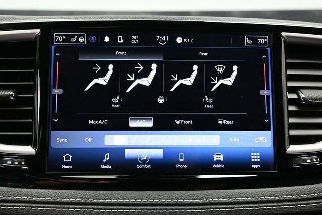 Certified 2022 Chrysler Pacifica Touring-L AWD/4WD image 36