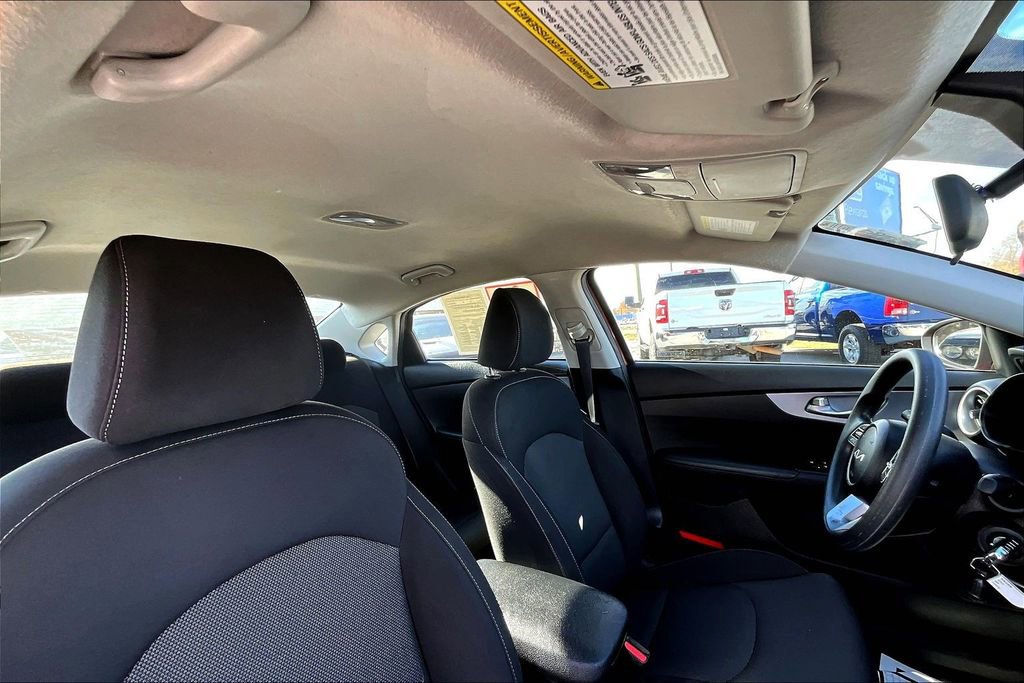 Used 2024 Kia Forte LXS image 18