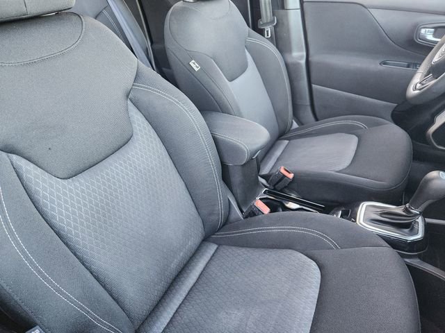 Certified 2021 Jeep Renegade Latitude image 13