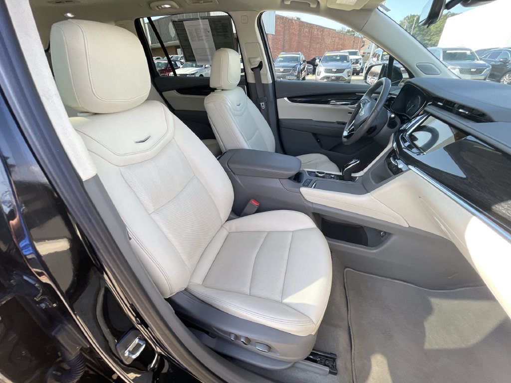 Certified 2023 Cadillac XT6 Premium Luxury w/ Technology Package FWD image 29