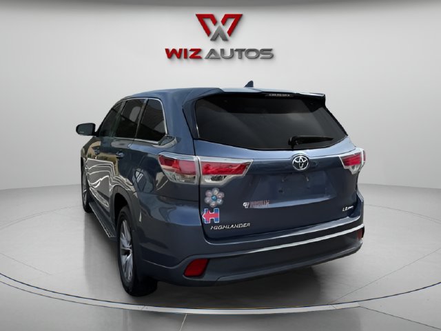 Used 2015 Toyota Highlander Plus AWD/4WD image 3