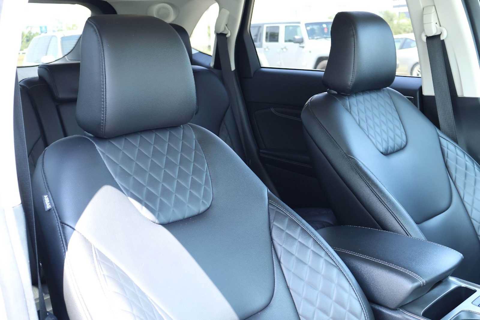 Used 2024 Ford Edge Titanium AWD/4WD image 14