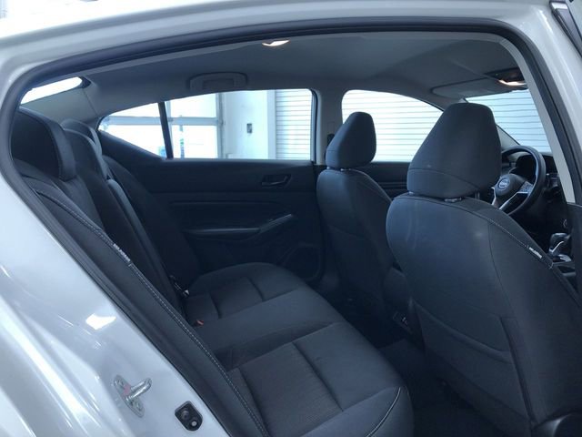 Used 2025 Nissan Altima 2.5 SV image 21