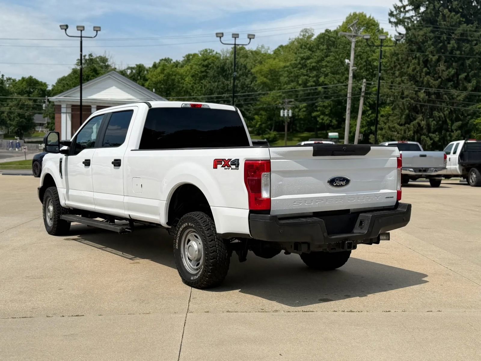 Used 2019 Ford F250 XL w/ Power Equipment Group AWD/4WD image 3