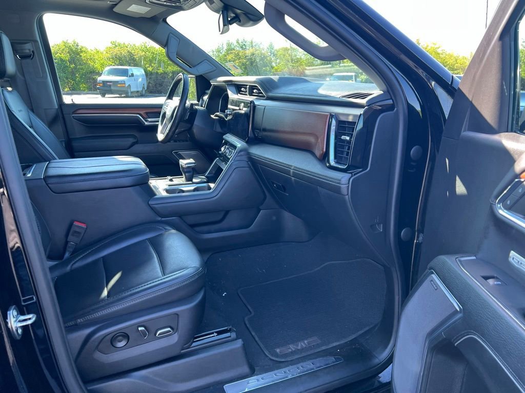 Used 2023 GMC Sierra 1500 Denali AWD/4WD image 10