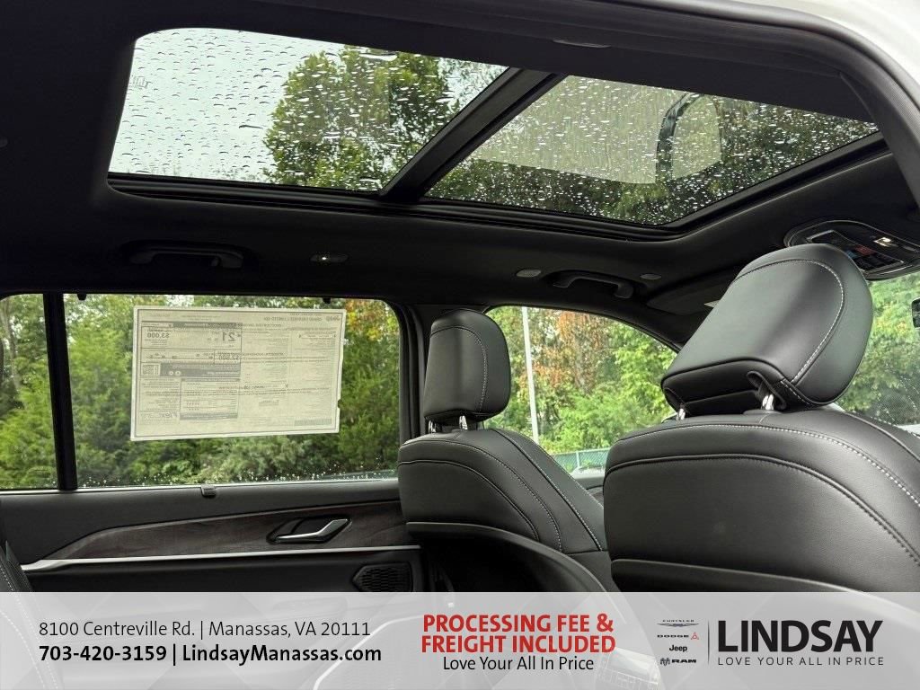 New 2025 Jeep Grand Cherokee L Limited w/ Luxury Tech Group II image 8