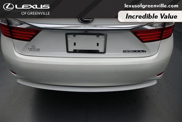 Used 2014 Lexus ES 300h w/ Luxury Package w/Bamboo Trim FWD image 30