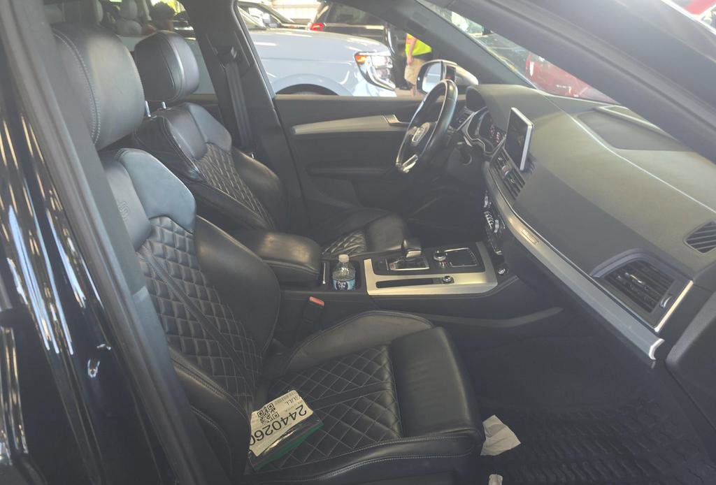Used 2018 Audi SQ5 Prestige w/ Prestige Package image 6