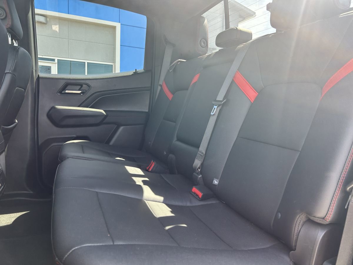 Used 2023 Chevrolet Colorado Z71 w/ Z71 Convenience Package 2 AWD/4WD image 13