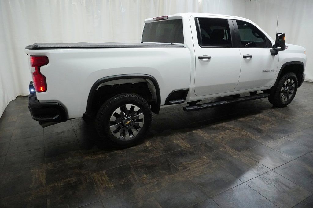 Used 2024 Chevrolet Silverado 2500 Custom w/ Custom Convenience Package image 4