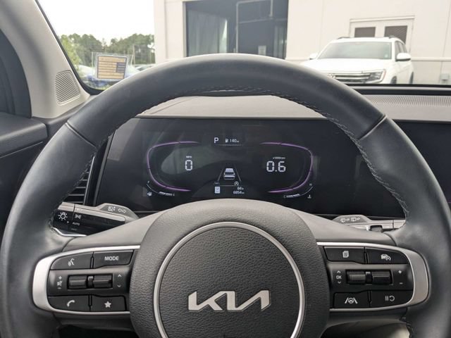 Used 2025 Kia Sportage EX w/ Premium Package FWD image 23