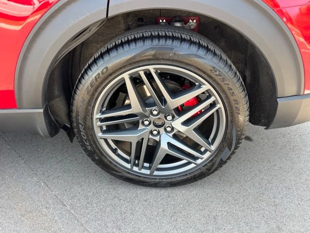 Certified 2025 Ford Explorer ST AWD/4WD image 9