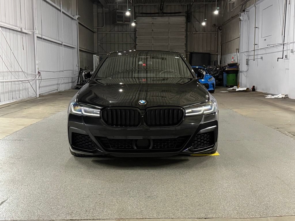 Used 2023 BMW M550i xDrive w/ Executive Package AWD/4WD image 3