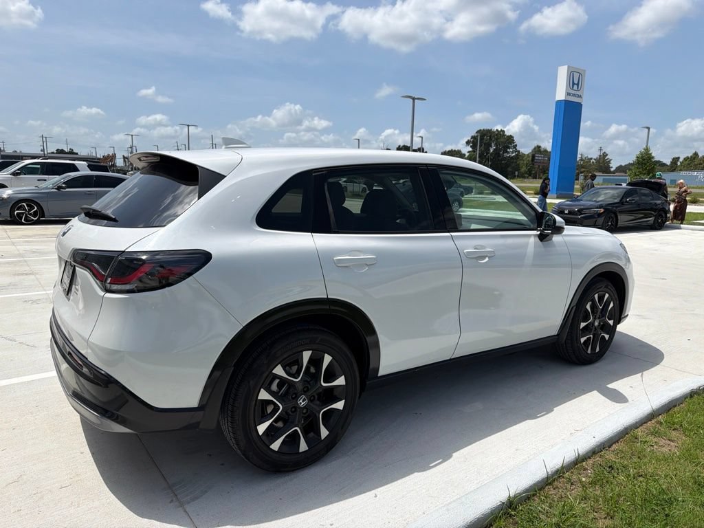 Used 2027 Honda HR-V EX-L image 5