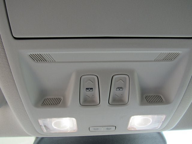 Used 2025 Ford Escape Platinum w/ Premium Technology Package AWD/4WD image 25