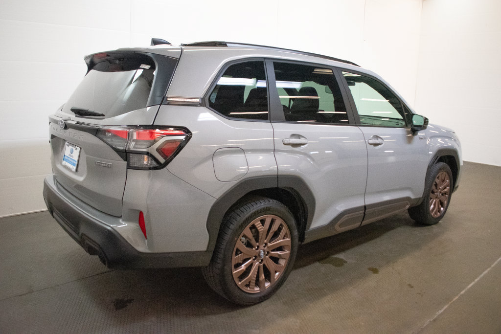 New 2026 Subaru Forester Touring AWD/4WD image 4