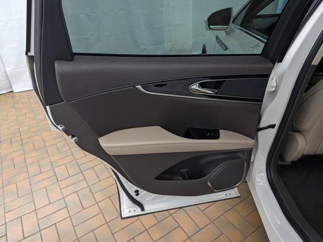 Used 2023 Lincoln Nautilus AWD w/ Premium Package image 17