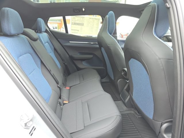 New 2026 Volvo EX30 Cross Country Ultra w/ Protection Package AWD/4WD image 16