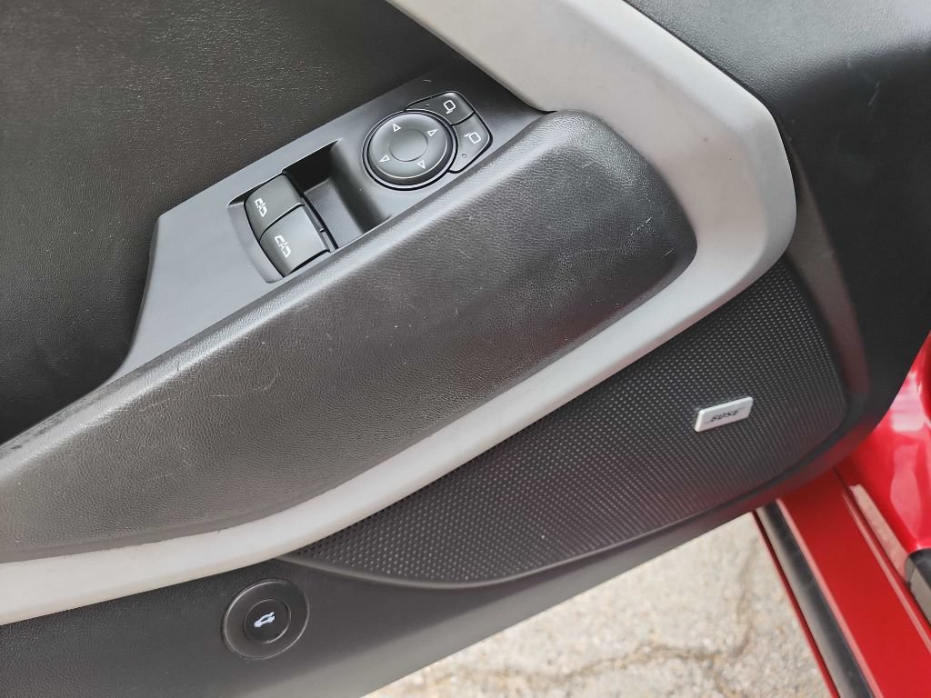 Used 2019 Chevrolet Camaro LT w/ Technology Package RWD image 14