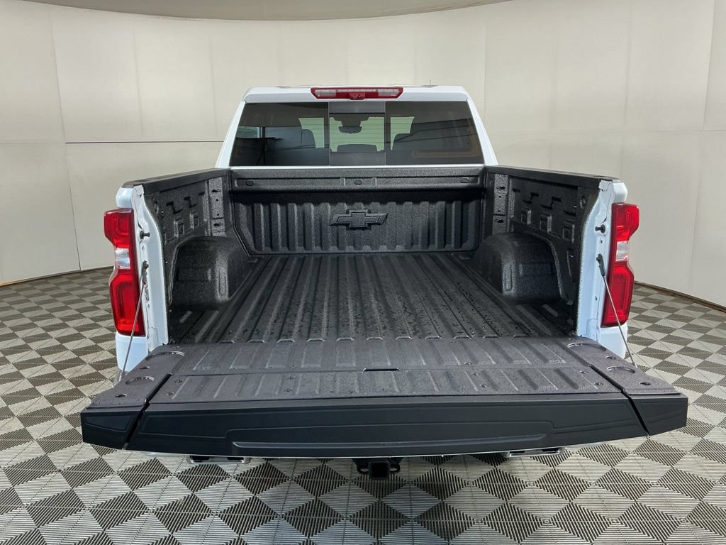New 2026 Chevrolet Silverado 1500 High Country w/ Technology Package AWD/4WD image 12