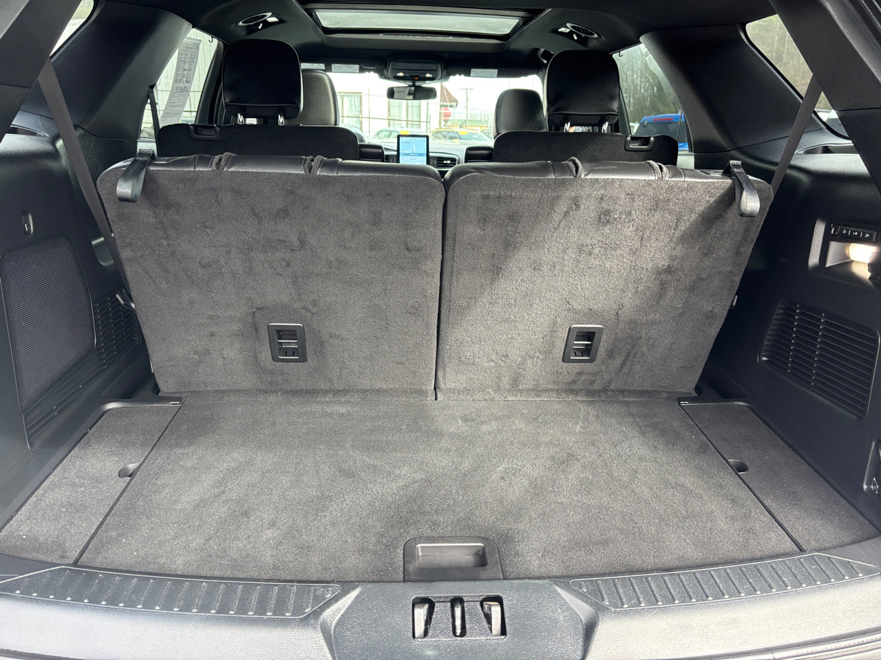 Used 2023 Ford Explorer ST w/ Equipment Group 401A image 14