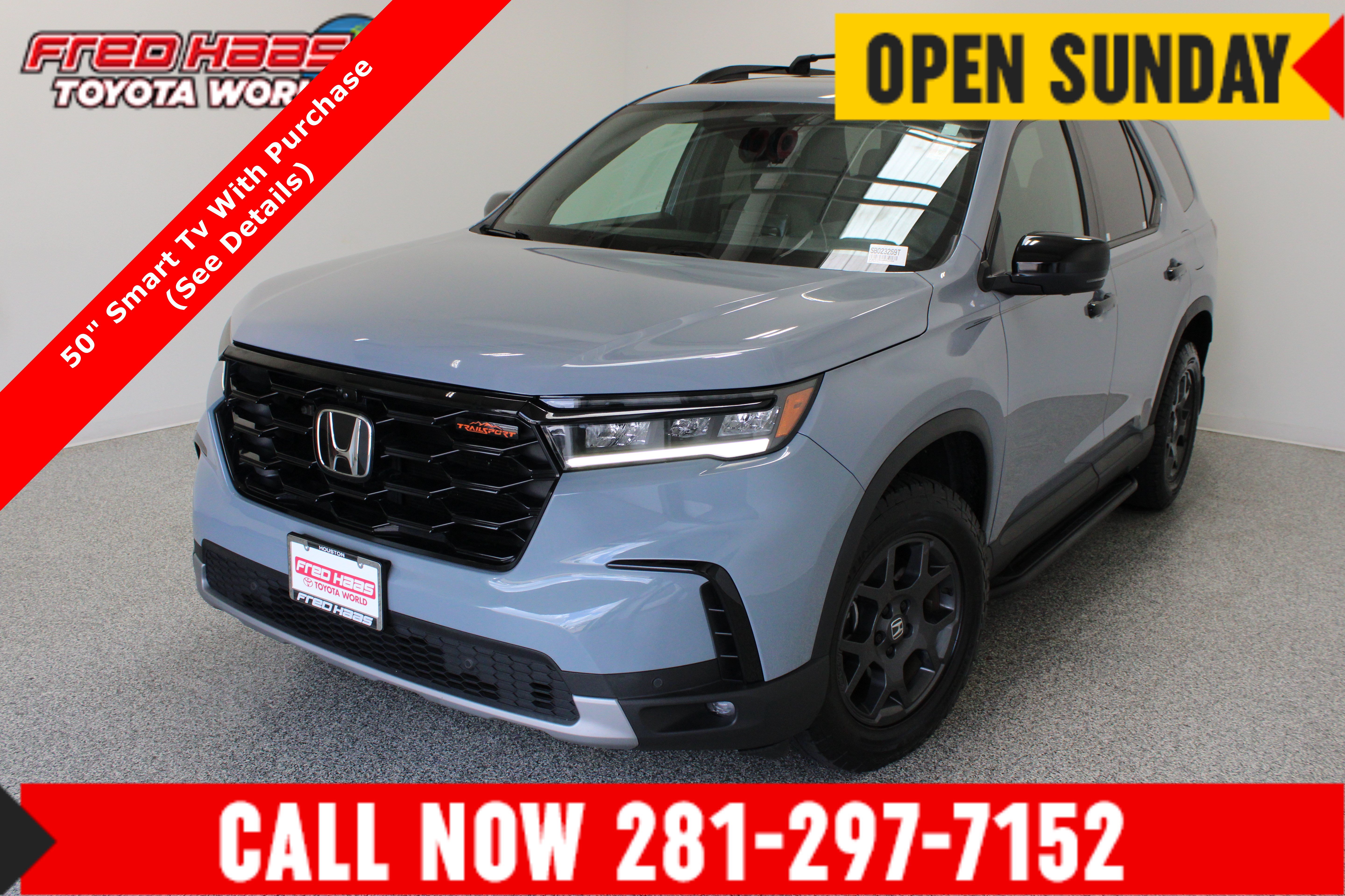 Used 2025 Honda Pilot TrailSport image 1