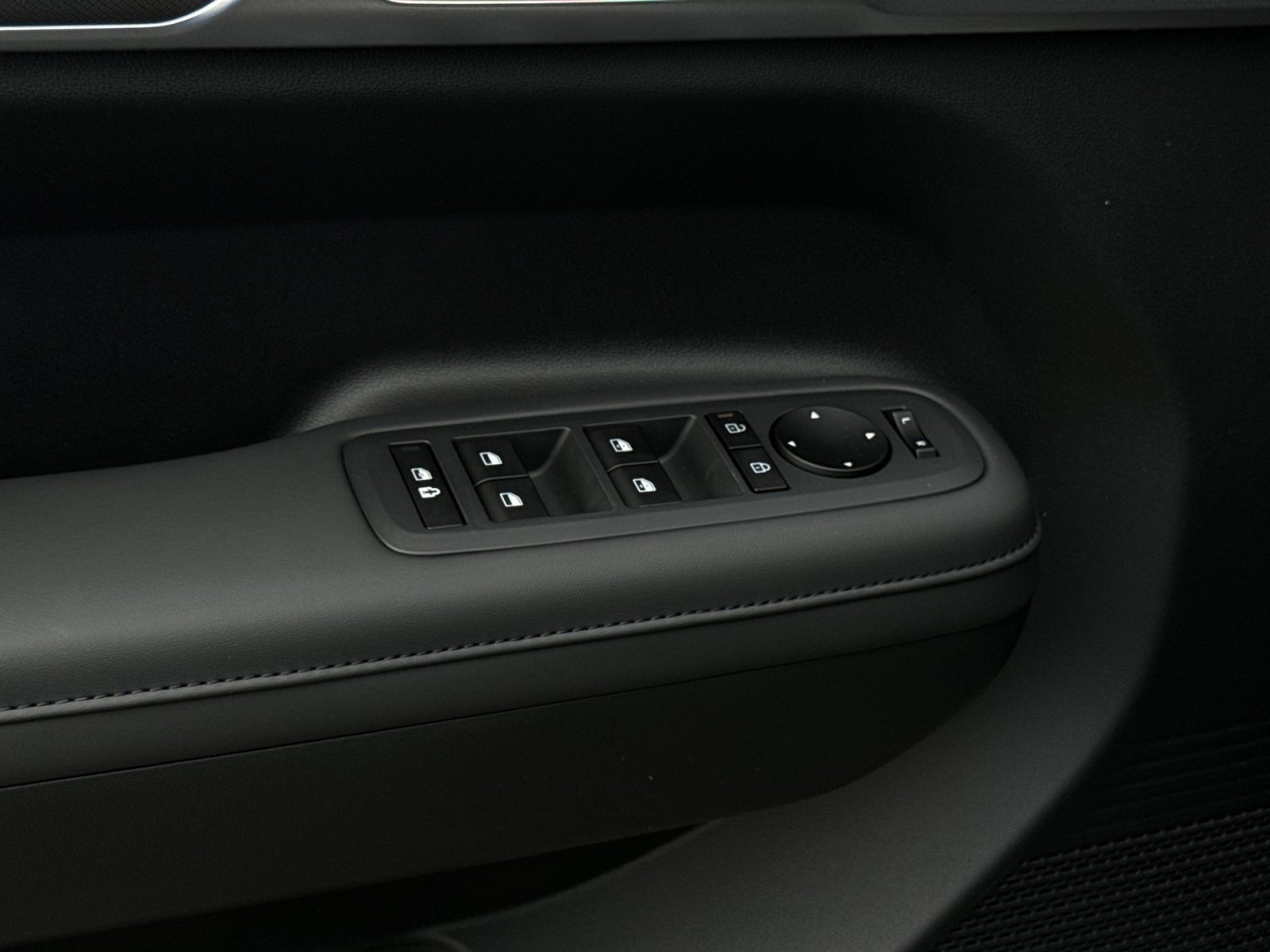 New 2026 Hyundai Santa Fe SEL FWD image 15