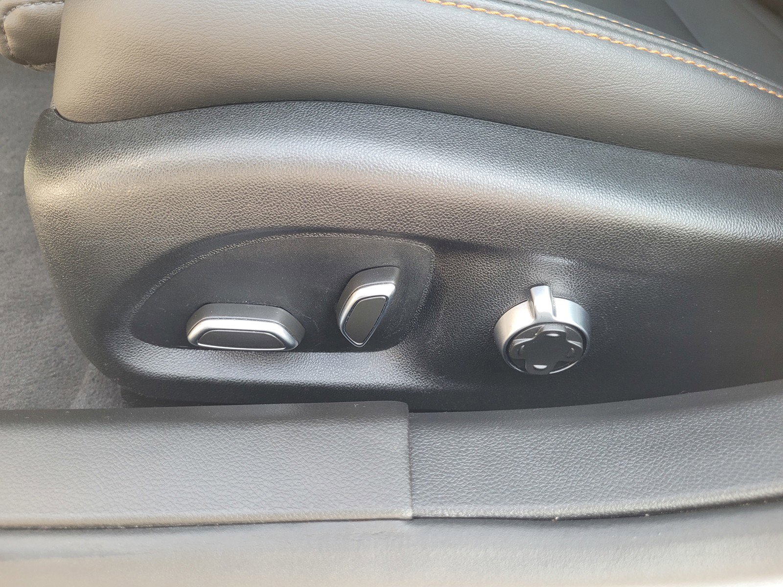 Used 2021 Cadillac CT5 V w/ Cold Weather Package image 11