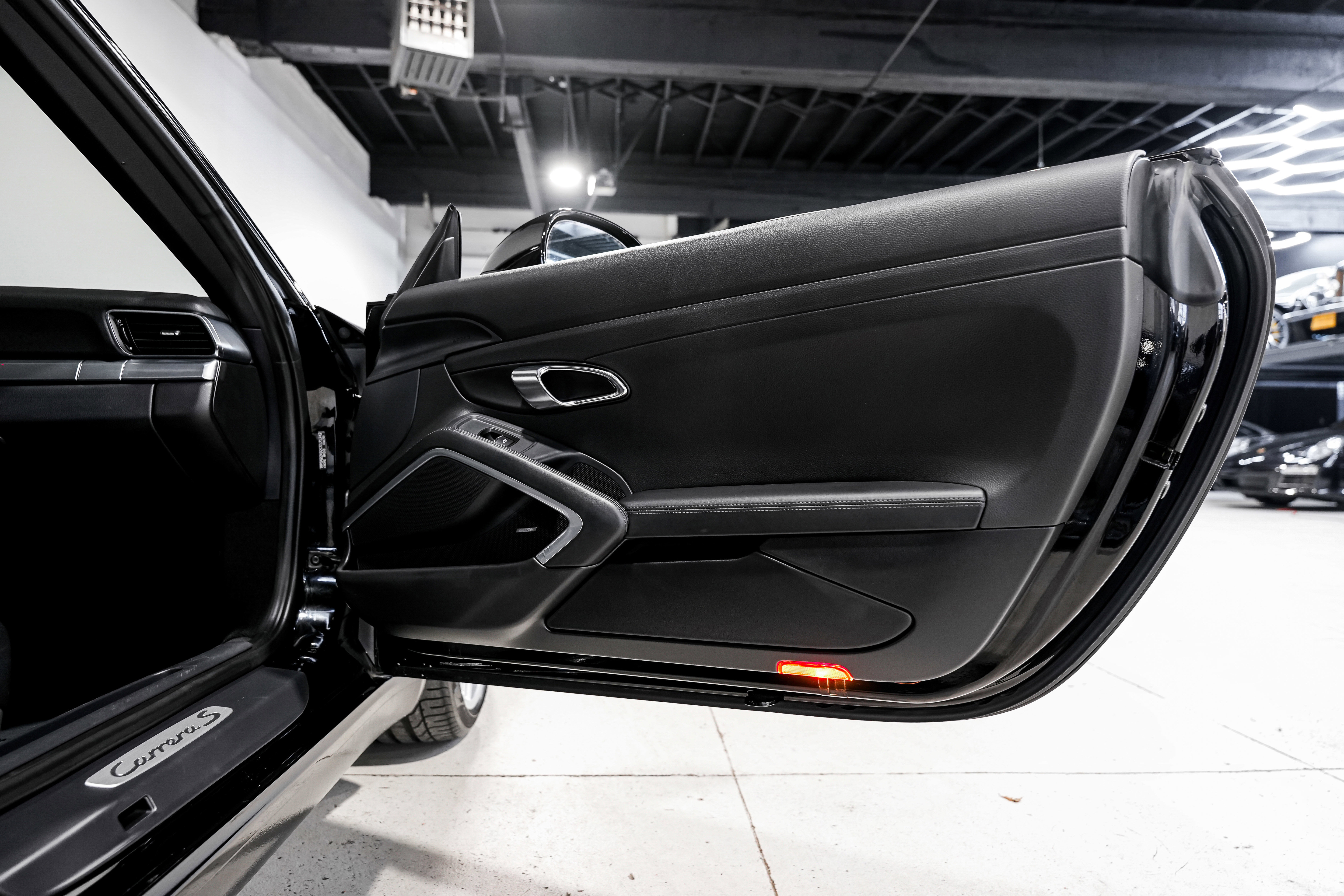 Used 2012 Porsche 911 Carrera S image 24