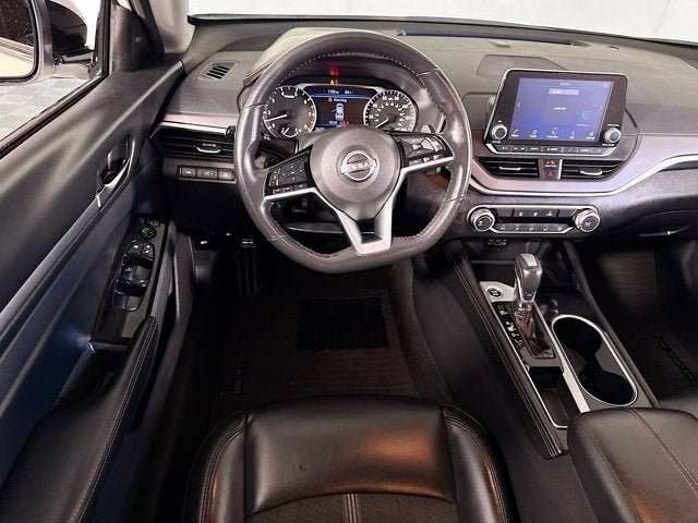 Used 2024 Nissan Altima 2.5 SR FWD image 17
