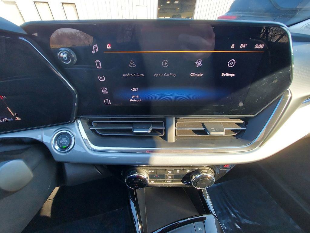 Used 2025 Chevrolet Trax LT w/ LT Convenience Package image 20