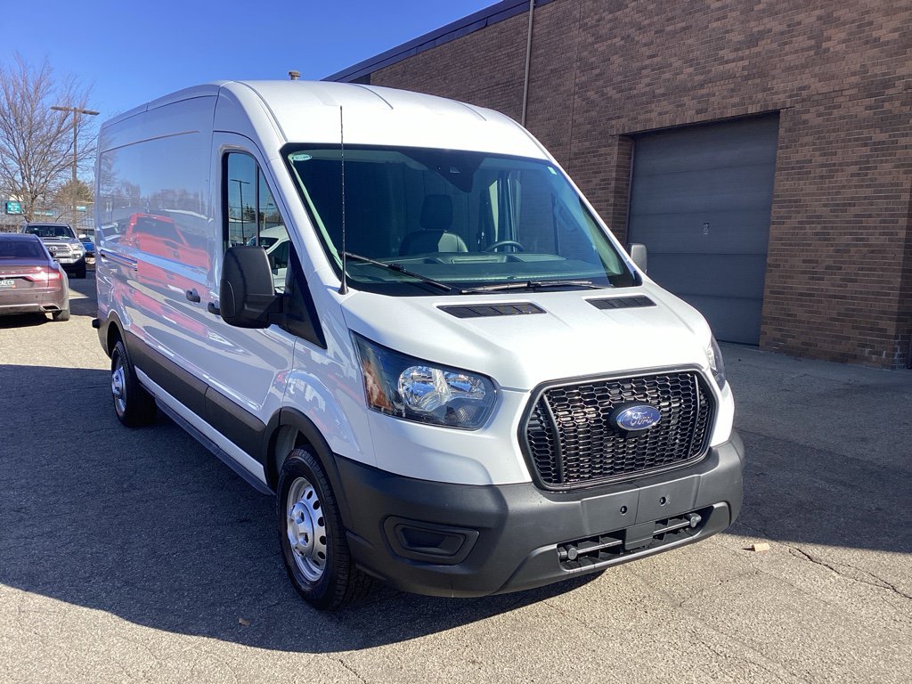 Used 2024 Ford Transit 250 148 Medium Roof Extended AWD image 1