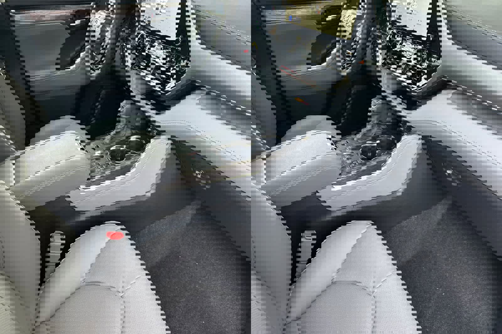 New 2026 Toyota Highlander Limited image 18