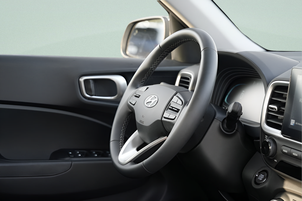 Certified 2026 Hyundai Venue SEL FWD image 12