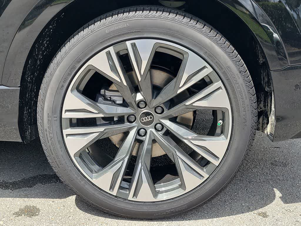 New 2027 Audi Q8 Premium Plus AWD/4WD image 16