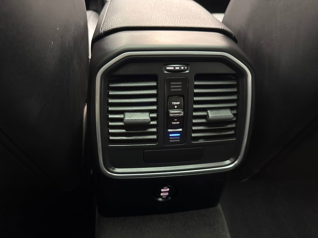Used 2023 Porsche Macan S image 19