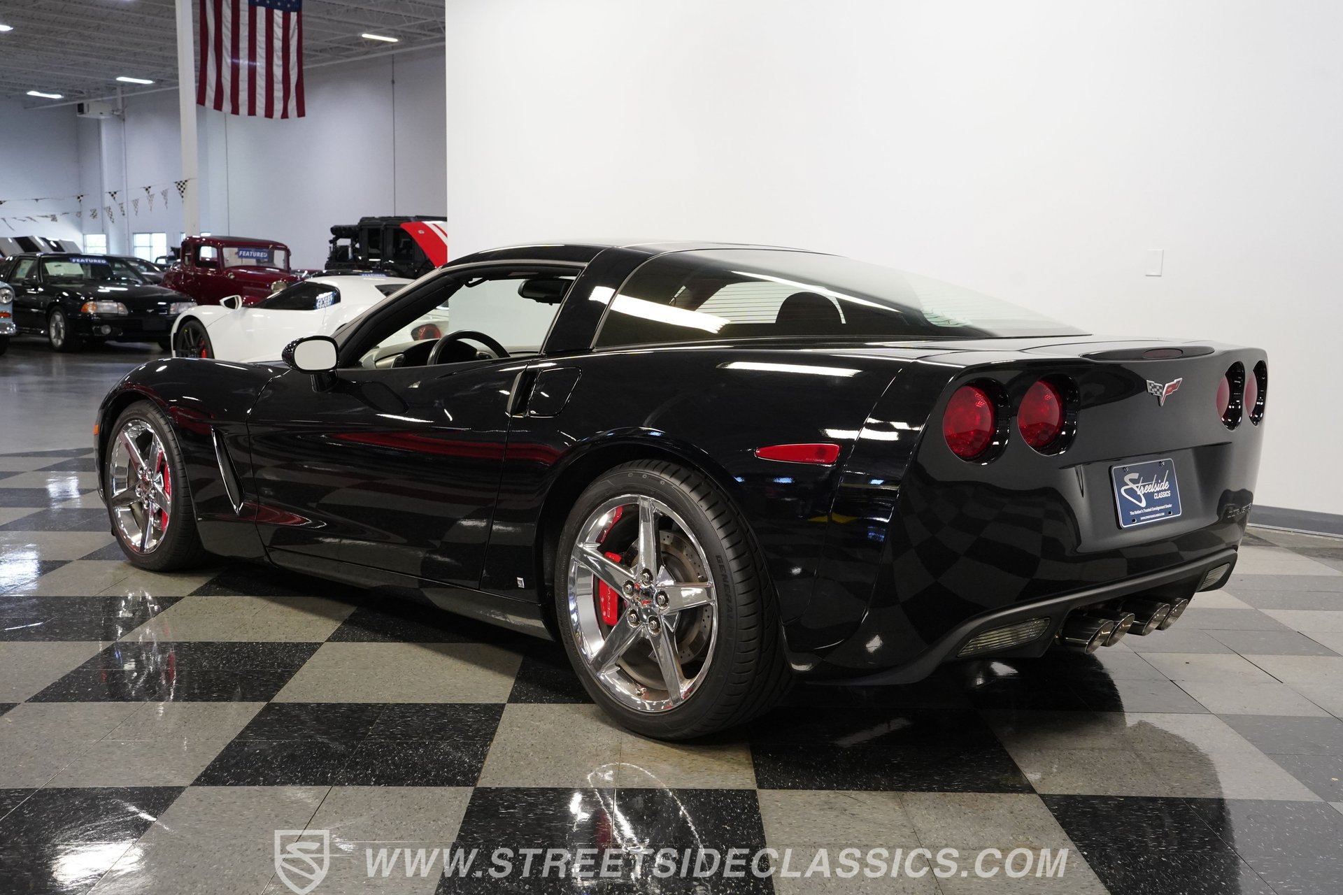 Used 2007 Chevrolet Corvette Coupe w/ Performance Package RWD image 10