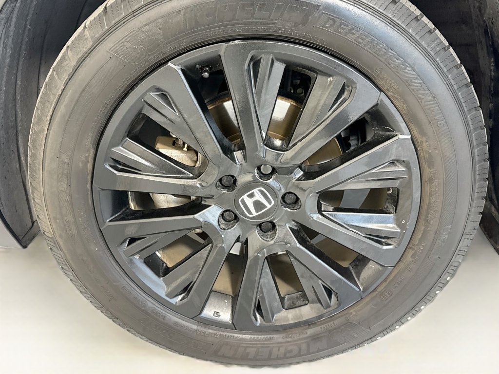 Used 2020 Honda CR-V Touring image 30