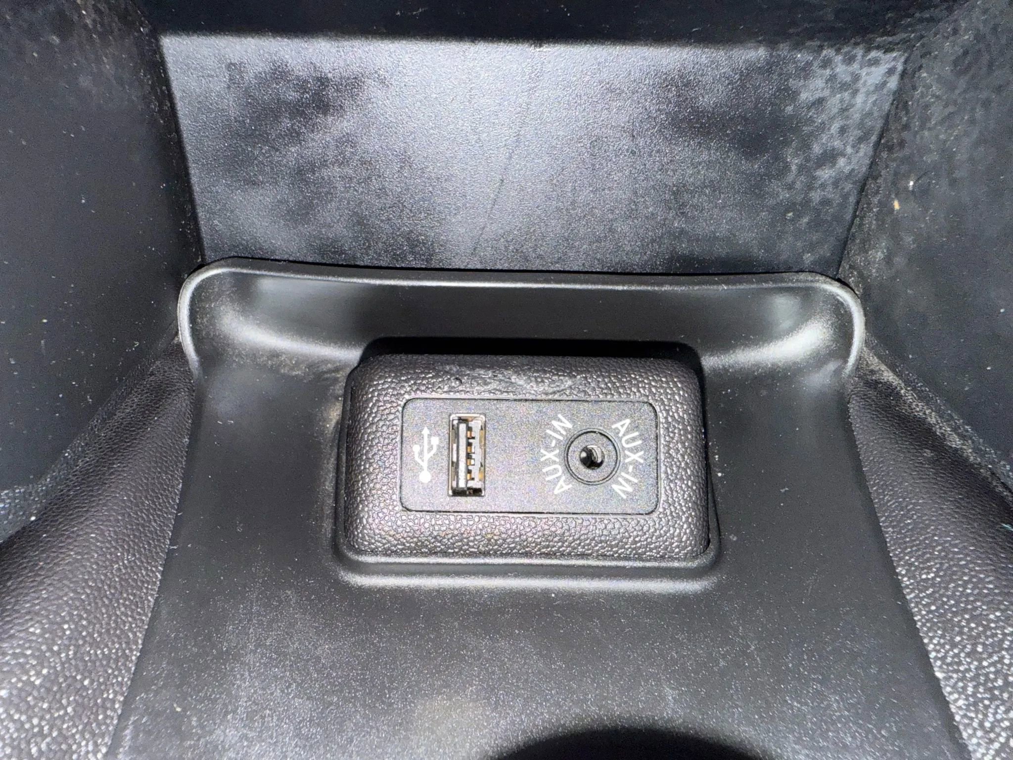 Used 2013 MINI Cooper Convertible image 22